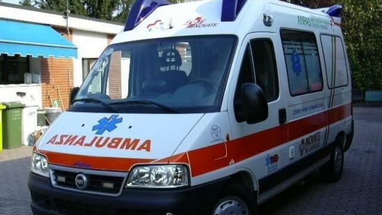 Ishte duke luajtur, fëmija rrëzohet me kokë nga tre metra lartësi. Dërgohet me urgjencë në spital
