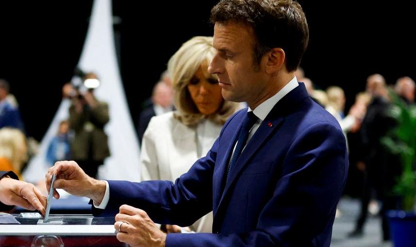 Shpallen projeksionet e zgjedhjeve Francë, Macron fiton mandatin e dytë si president