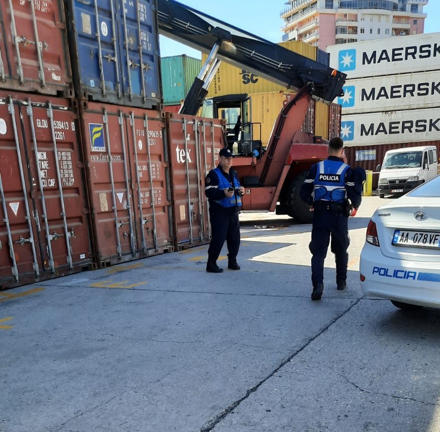Vdekja e punonjësit 19-vjeçar në Portin e Durrësit, arrestohen tre persona: Nuk zbatuan rregullat e mbrojtjes në punë