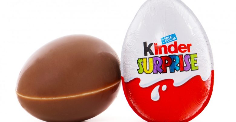 Alarm në Britaninë e Madhe/ Çokollatat Kinder Surprise përmbajnë bakterin e “rrezikshëm”, helmohen me dhjetëra fëmijë