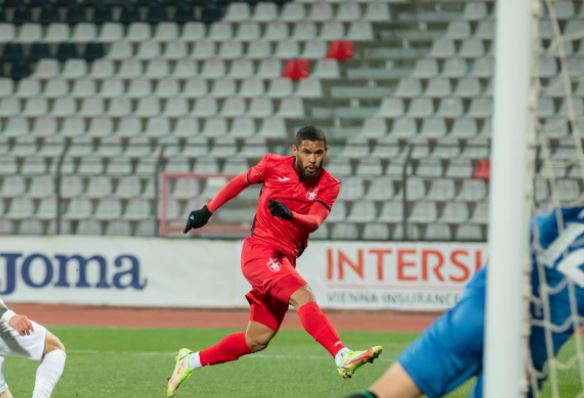 Sulmi i Partizanit nën akuzë para duelit direkt, më i miri shënon një herë në muaj