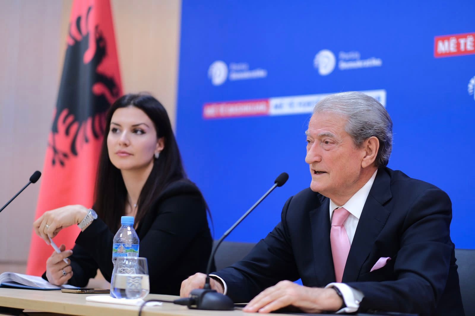 35 deputetë nuk iu bashkuan në Këshillin Kombëtar, Berisha: Do afrohen dora dorës, PD më e bashkuar se kurrë