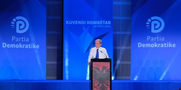 Kuvendi i qokave/ 28.5% e anëtarëve të Këshillit nga Tropoja, si Berisha mbushi strukturat e PD me familjarët dhe besnikët e tij