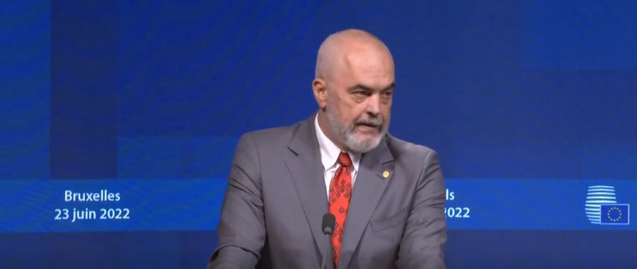 Parlamenti bullgar miratoi propozimin francez për heqjen e vetos, Rama: Partia e Borisov shpëtoi fytyrën e Bullgarisë dhe BE-së