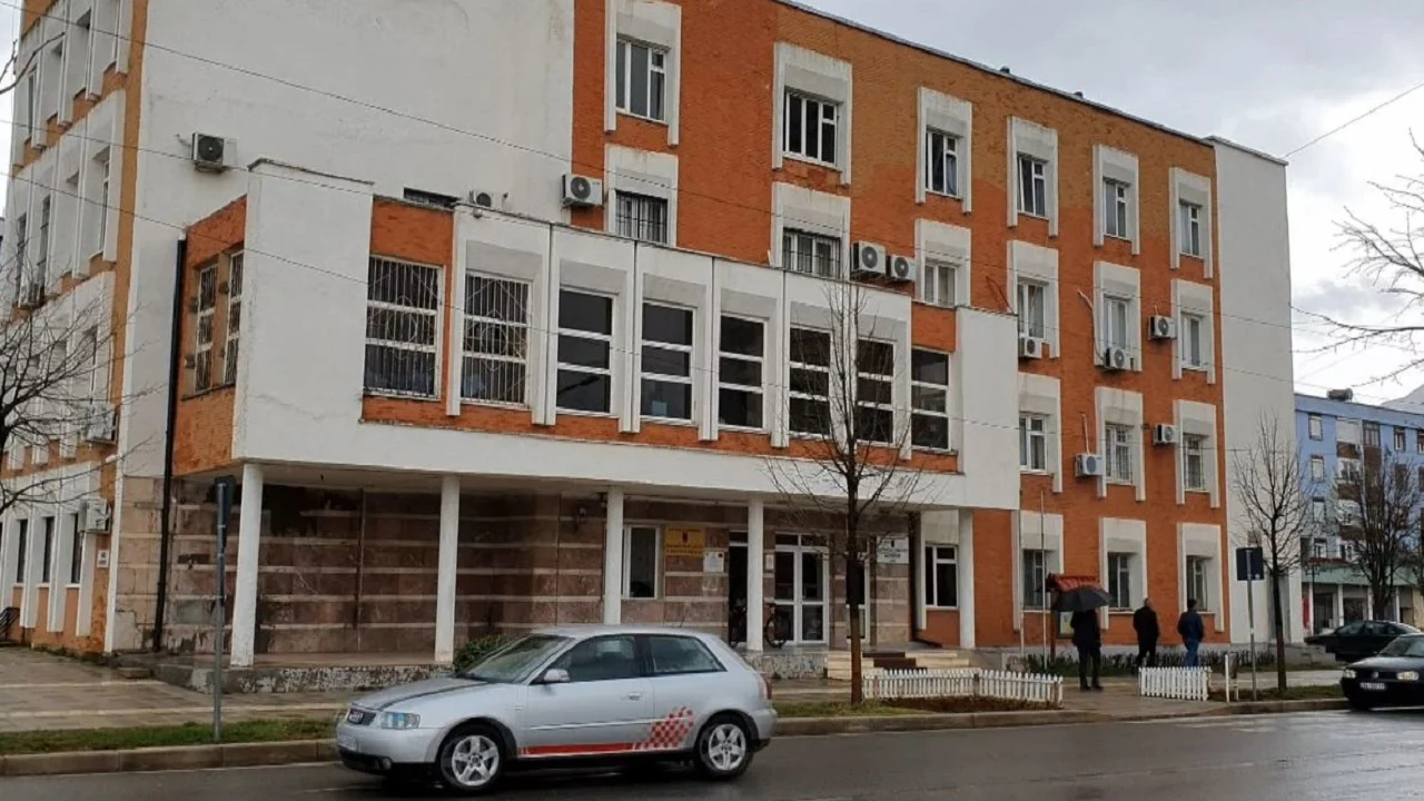 Akuzohet për vrasjen makabre të një shtetaseje greke/ Gjykata e Kukësit vendos të lirojë nga burgu Burim Durakun