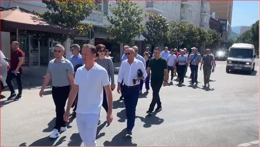 Harta Gjyqësore, avokatët vijojnë bojkotin në disa qytete, Vlora pezullon edhe masat e sigurisë