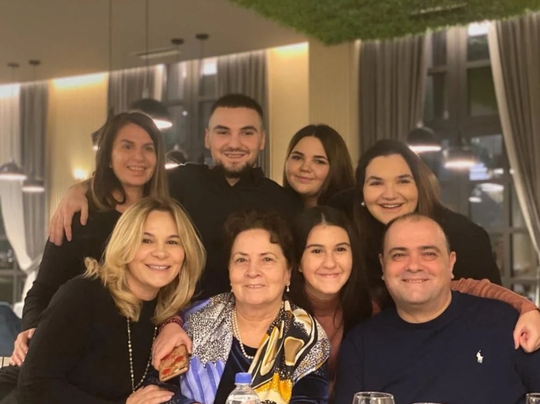 Letrat / Vëllai i Monika Kryemadhit 30 mijë USD shpërblim mujor si mekanik nga SGS, financoi partinë e kunatit Meta (LSI-në), zbulohet lëvizja e parave