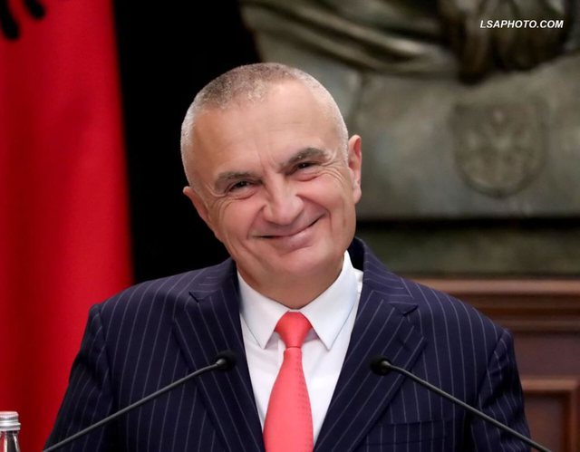 Si Ilir Meta spiunoi shokun Filip Talo më pas i bleu heshtjen duke e bërë Drejtor: Do të arratiset