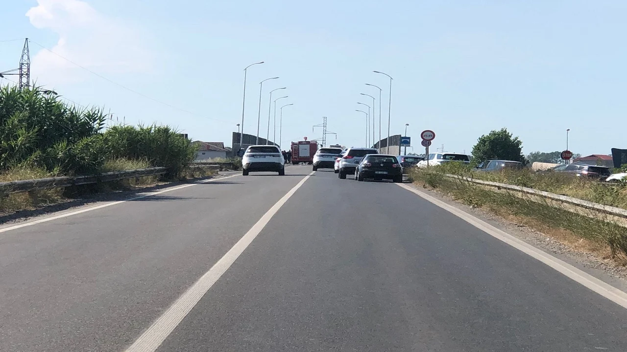 Atentatorët u siguruan që kishin vdekur/ Targa e mjetit del e kallëzuar si e vjedhur në Tiranë