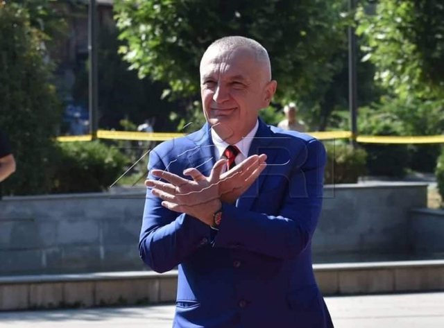 Qesharak deri në ditën e fundit