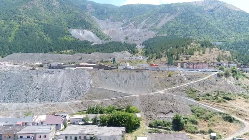 Masivi i kromit e zë poshtë/ Vdes 52-vjeçari në minierën e Bulqizës