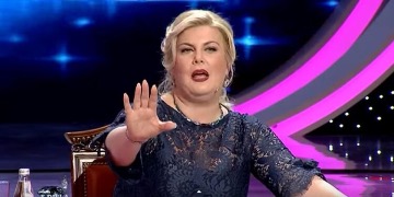 Avokatja Eni Çobani thyen bojkotin e kolegëve, rrezikon t’i hiqet licenca
