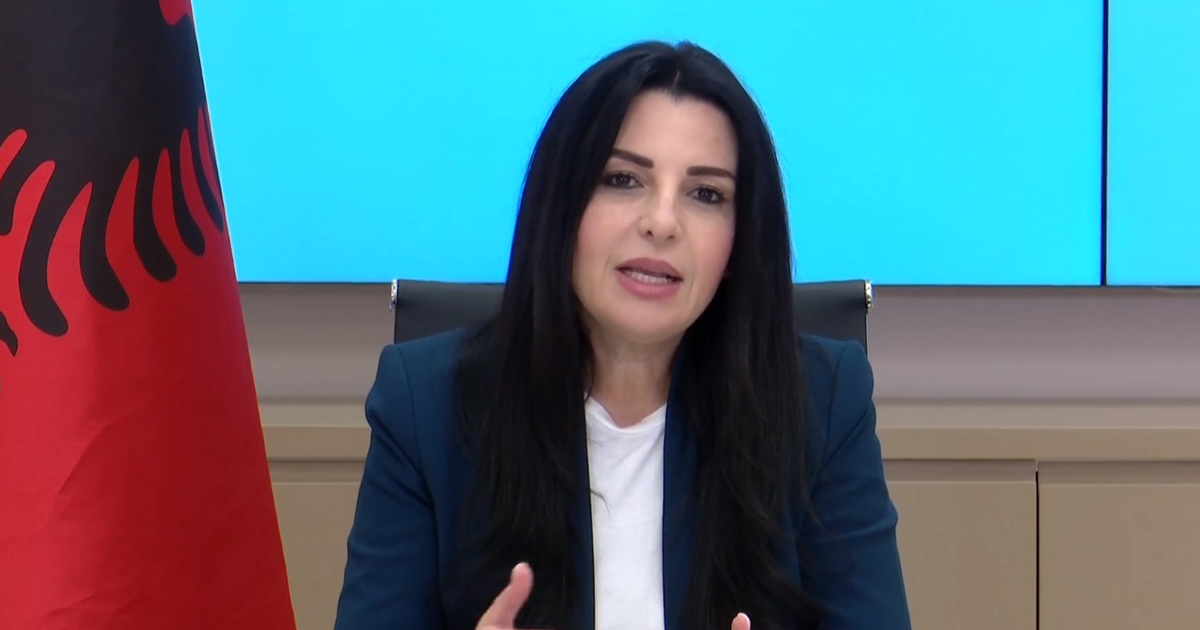 Belinda Balluku këshillon qytetarët si të kursejnë energji: Lajini rrobat me 30 gradë