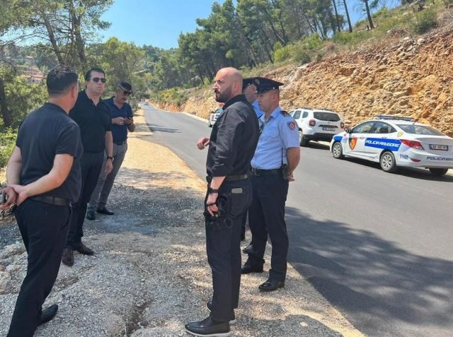 Siguria në plazhe, Gledis Nano “zbret” në terren, inspekton plazhin me dylbi: Mos neglizhoni askënd, zbatoni ligjin dhe shërbejuni qytetarëve