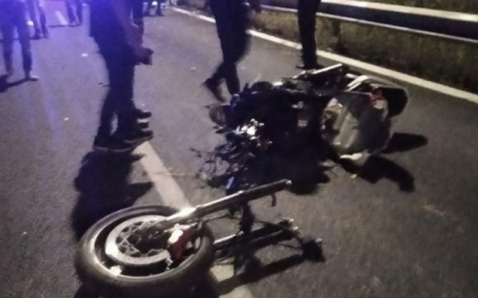 Aksident me motor në Himarë, vdes drejtuesi 40-vjeçar