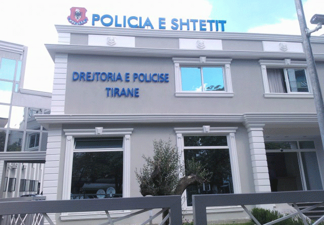 Shkoi të takonte prindërit, vajza nga Mallakstra vjedh paratë denoncohet nga babai