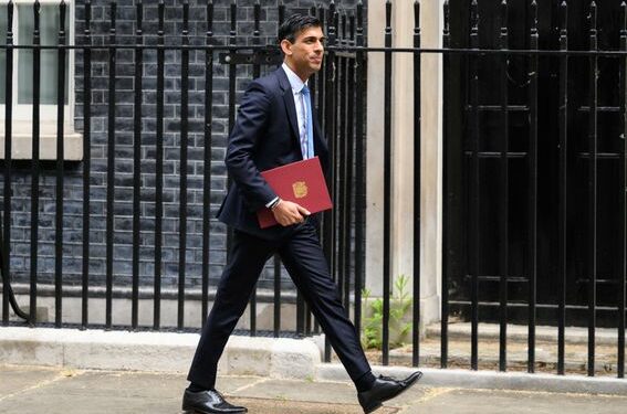 Rishi Sunak shpallet kryeministri i ri i Britanisë së Madhe, Penny Mourdant tërhiqet nga gara