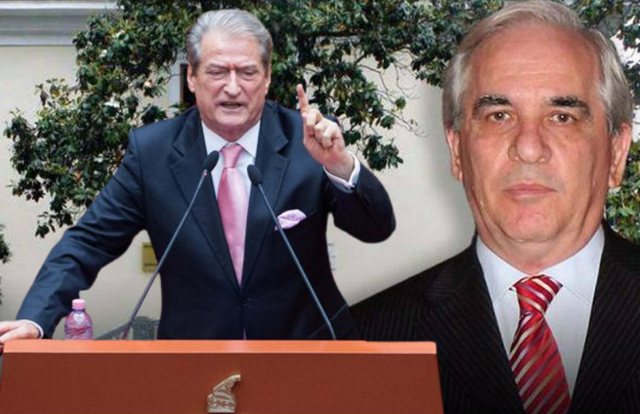 “I shiti partinë Tom Doshit për t’u bërë kryetar”, Gjinushi i përgjigjet Berishës: Nuk di as tabelën e shumëzimit