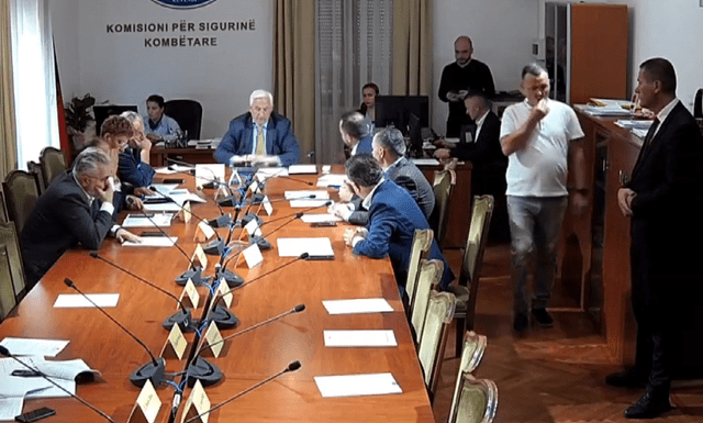 “Keni sjell kriminel”, debate në Komisionin e Sigurisë, opozita braktis mbledhjen