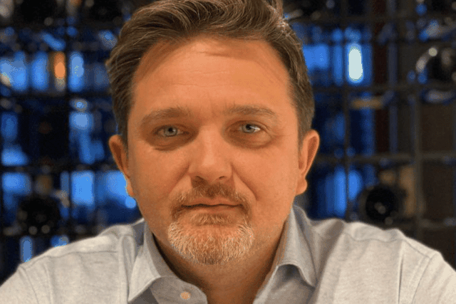 Gara qesharake e PD, Julian Deda e merr vesh nga Facebook-u që është kandidat për Bashkinë e Tiranës