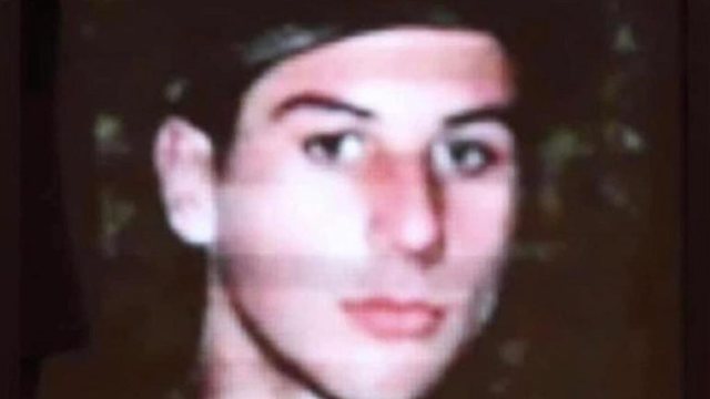 “Trupi iu nda në dy pjesë, njëra iu varros në Kosovë dhe tjetra në Serbi”/ Kush ishte Taulant Nura, djali 17-vjeçar i gruas së dhunuar në Pejë
