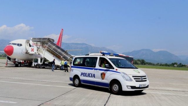 30 mijë dollarë për në SHBA/ Republika Domenikane ekstradon shqiptarin e akuzuar për trafikim njerëzor
