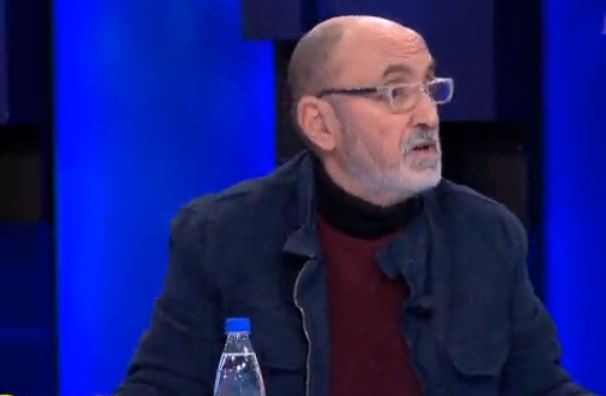 Fatos Lubonja ‘vajton’ hotelin e Fanes: Prishja nga Rama është një rrezik i madh për të gjithë ne