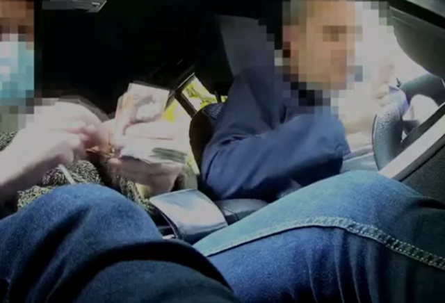PËRGJIMET/ “S’ma mban by*** për…”, si funksiononte rrjeti i falsifikatorëve në Tiranë, ja si arriheshin marrëveshjet
