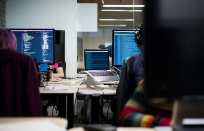 Skema e mashtrimit 2.4 mld euro me Call Center-at në Shqipëri, arrestohet në Spanjë kreu i dyshuar i rrjetit ndërkombëtar