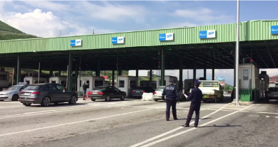 Operacion kundër kalimit të paligshëm të emigrantëve, plagoset një sirian në Morinë