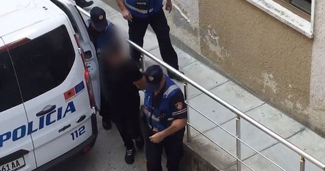 Dënohet gruaja nga Tirana, mashtroi sikur e kishte rrahur burri dhe e futi kot në qeli