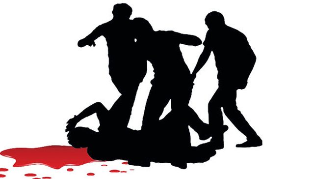 Tepelenë, rrihet nga 3 persona të paidentifikuar mësuesi, përfundon në spital