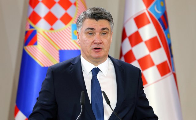 Pas Kosovës, presidenti kroat bën deklarata kontroverse për Ukrainën: Nuk i dërgoni armë, nuk mundet Rusia