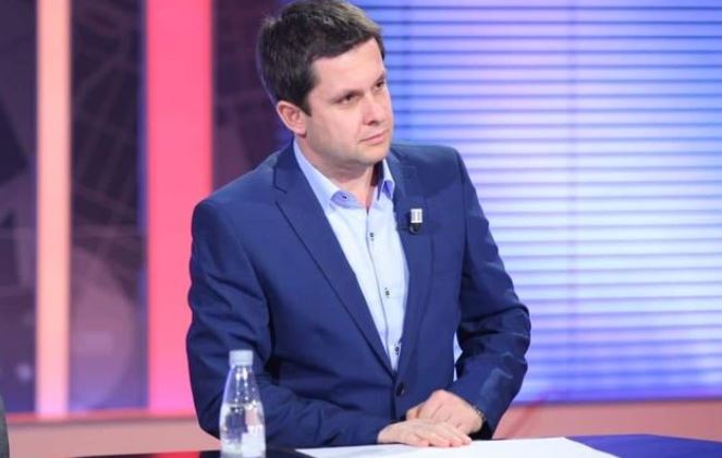 “Temperaturë e lartë dhe ethe, lë kollë të fortë”- Mjeku Ilir Alimehmeti flet për situatën e gripit dhe Covid në Shqipëri, ja apeli që ai bën
