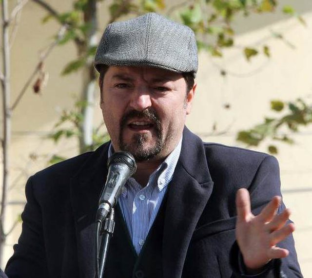 Hervin Çuli shpërthen për “BB”: Tmerr! Rrugaçëria dhe alabakëria kanë pushtuar televizionet! Po përdhunohet barbarisht çdo vlerë qytetare