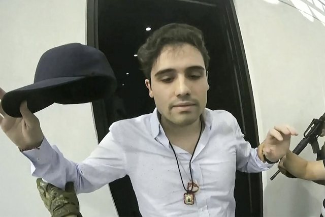 Nga fëmijëria me gjyshen te shpërblimi 5 mln $ i amerikanëve: Kush është ‘El Raton’, djali i bosit El Chapo