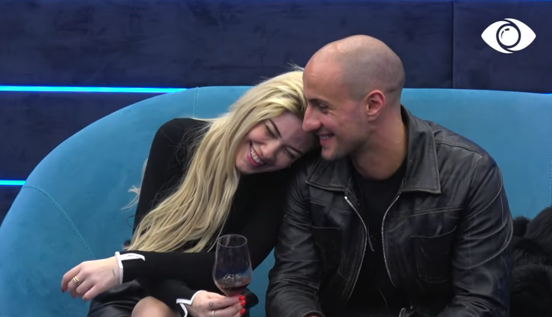 Një tjetër çift brenda Big Brother? Kristi dhe Kejsi flenë të përfaquar me njëri-tjetrin