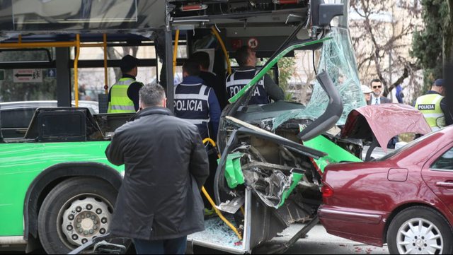 Aksidenti në Tiranë, policia jep detaje të tjera: 9 të plagosur, shoferi i autobusit nuk kishte pirë alkool
