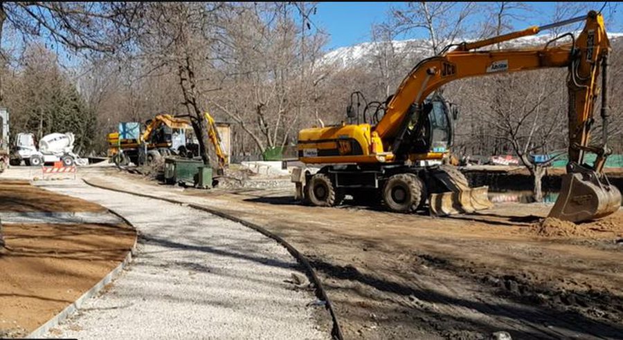 Barbari në Drilon/ Kumbaro dhe Xhakolli masakrojnë parkun, presin pemët për të ndërtuar hotele e restorante