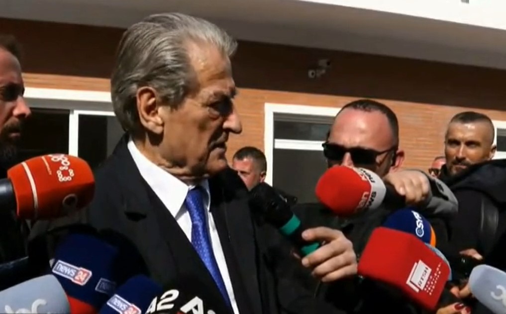 Video erotike të McGonigal? Berisha: Aspekt i parëndësishëm, përdoret nga Rama për të hequr vëmendjen