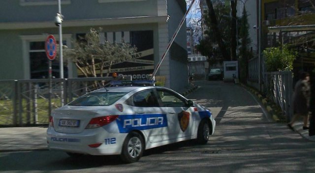 Plumba banesës së punonjësit të OSHEE-së në Lundër, dyshohet për probleme me pronën
