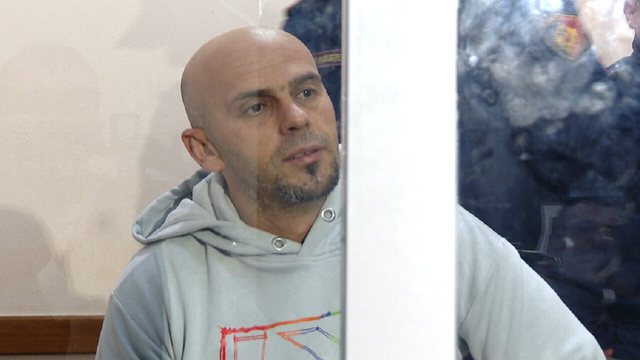 Vrasësi i grave tremb dhe burrat/ Të dënuarit te 302-i i thonë “JO” Dan Hutrës në qeli: Është konfliktual e i paparashikueshëm