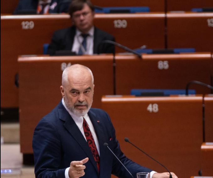 Në ditën e gjykimit në Hagë, Rama jep lajmin e madh: Këshilli i Europës mblodhi firmat për Rezolutë të re për Kosovën