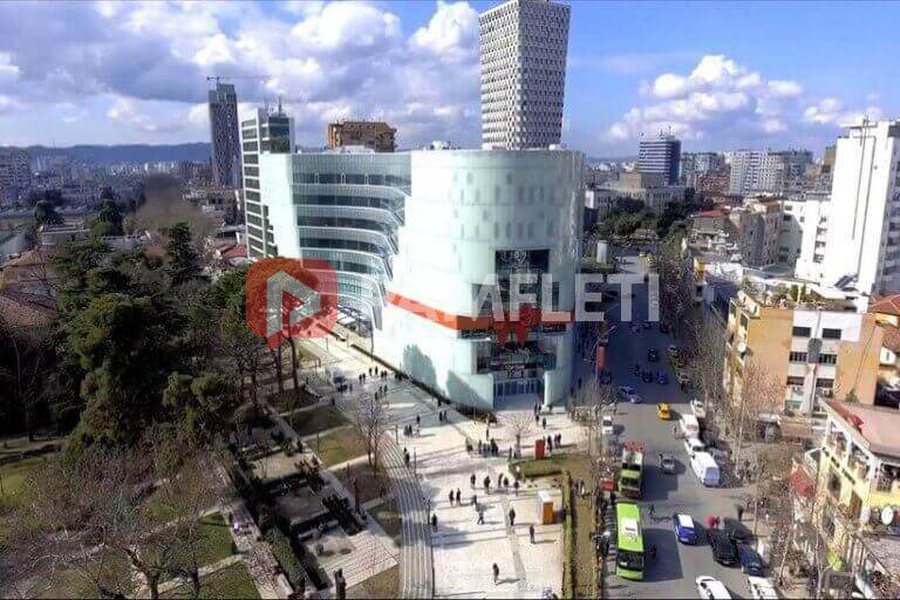 ‘Toptani’ qendër krimi financiar, 46 dyqane nuk janë regjistruar si biznese, 42 nuk paguajnë taksa