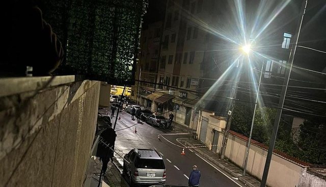 I ngacmonin të dashurën dhe i kishte rrahur, zbulohet shkaku pse u ther me thikë 20-vjeçari