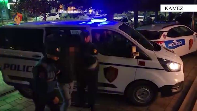 Terrorizoi me armë pronarin e biznesit, pranga autorit në Kamëz