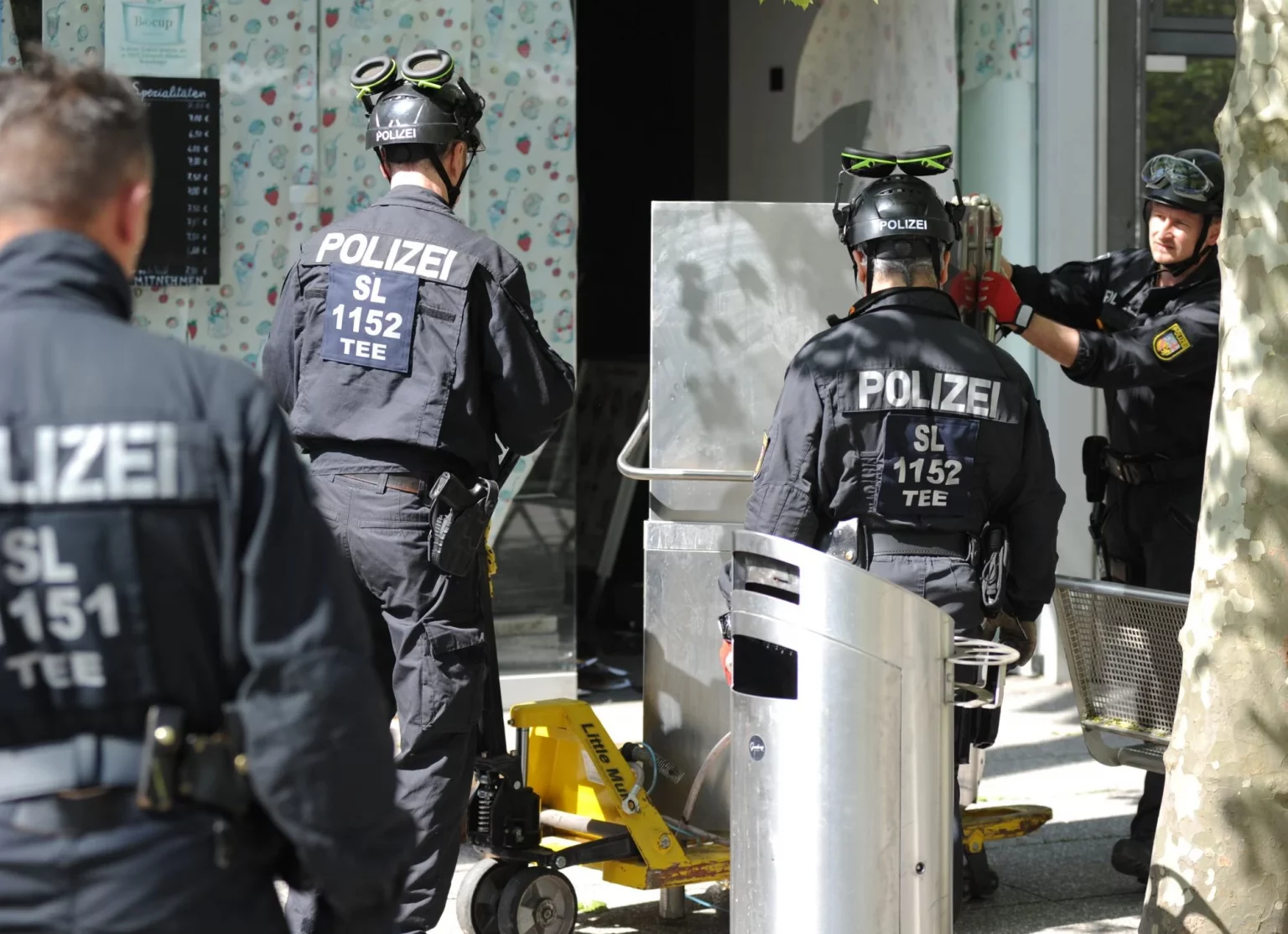 “Ja kanë kaluar dhe Cosa Nostr-ës”, goditet sërish “Ndrangheta”, arrestohen 40 persona mes tyre 4 shqiptarë, si kishin krijuar lidhje me kinezët