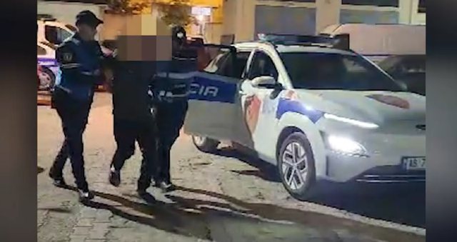 Parandalohet ngjarja e rëndë/ Do shkonte për të vrarë gruan me urdhër mbrojtjeje, arrestohet 40 vjeçari në Durrës