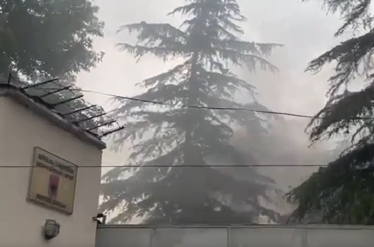 Shpërthen zjarri në ambientet e SHISH në Elbasan