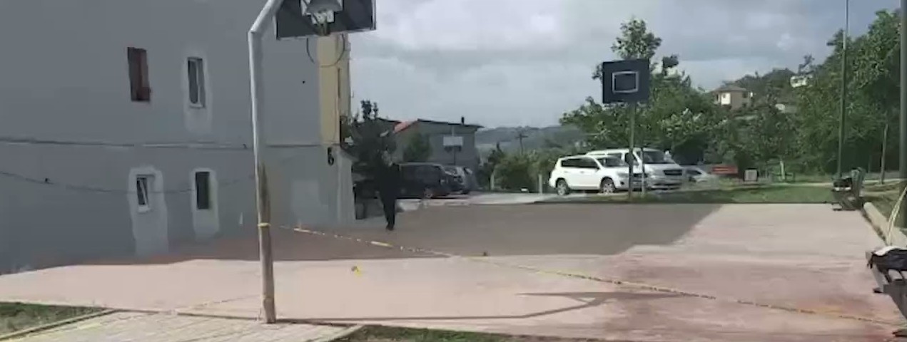 “U zunë kush është më i fortë”, shokët e 15-vjeçarit në Gramsh: Ai u fut për të ndarë të tjerët